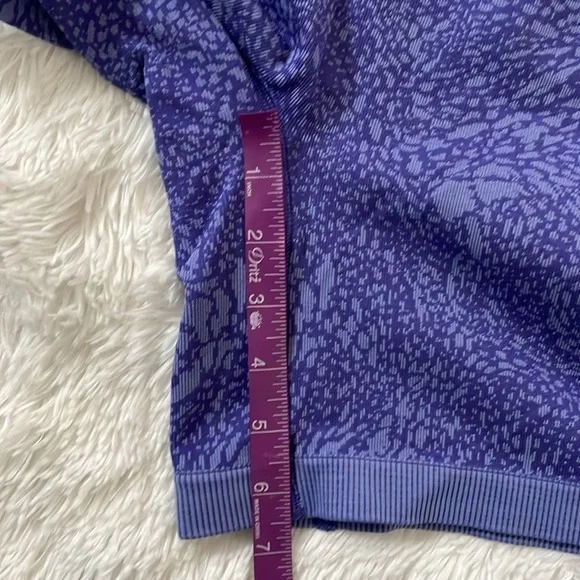 Lululemon Sculpt Shorts in Iris Purple size 6 - Picture 6 of 6